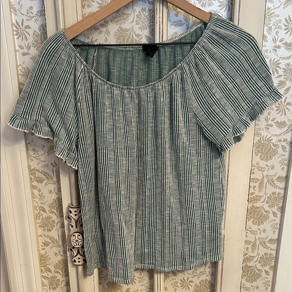 W5 green striped ruffle sleeve top
